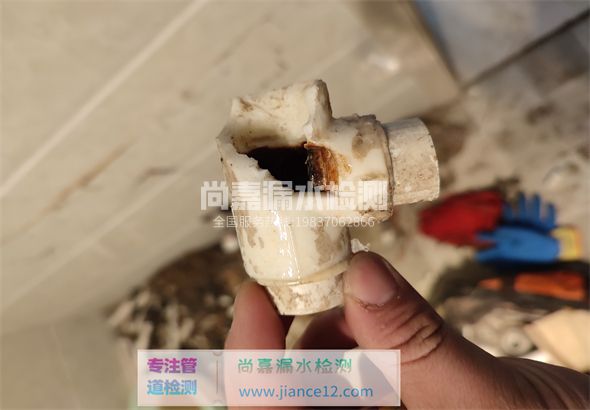 松桃引起漏水的原因有哪些？